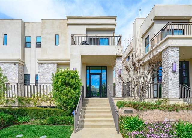 Property at 18719 Redwing St, Tarzana, CA 91356, 3 beds, 2.5 baths