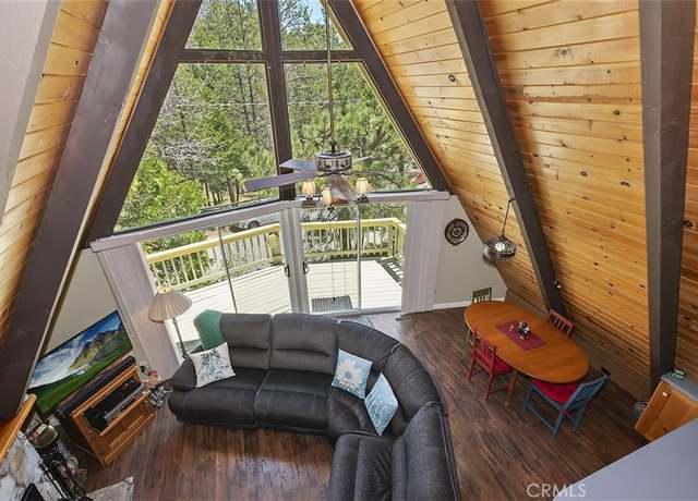 Property at 27364 Alpen Dr, Lake Arrowhead, CA 92352, 3 beds, 2 baths