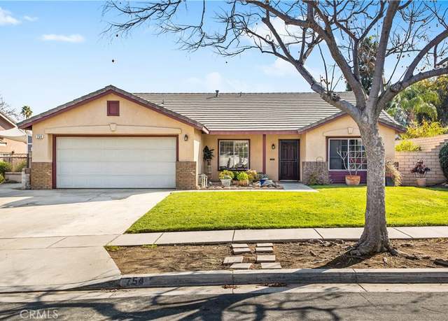 Property at 754 Canary Ln, Corona, CA 92879, 5 beds, 2 baths