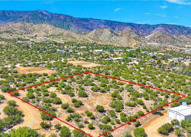 Property at 9180 Arena Rd, Pinon Hills, CA 92372