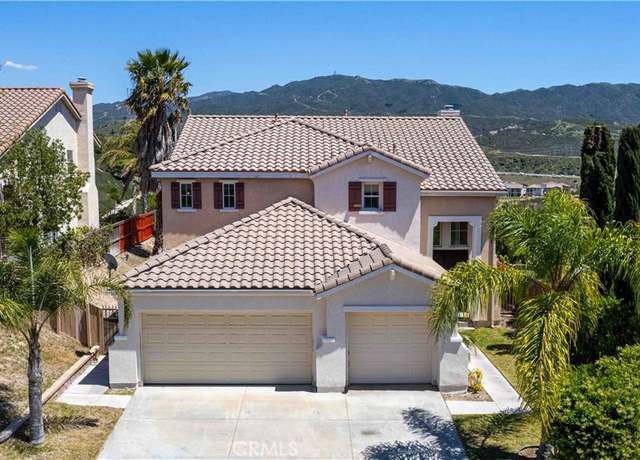 Property at 23808 Oakhurst Dr, Newhall, CA 91321, 4 beds, 3 baths
