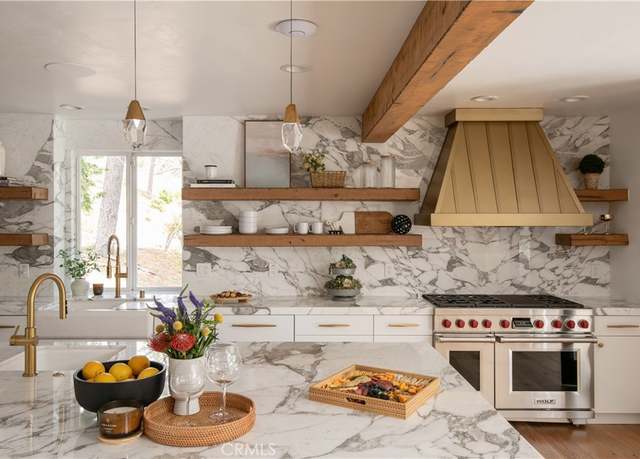Property at 729 Brentwood Dr, Lake Arrowhead, CA 92352, 5 beds, 4.5 baths