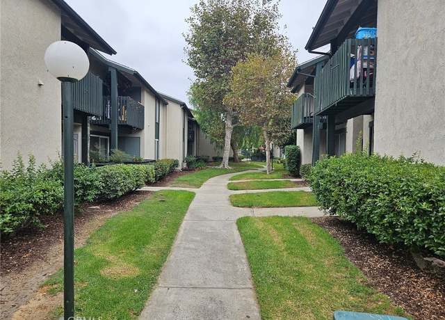 Property at 23240 Orange Ave #2, Lake Forest, CA 92630, 2 beds, 2 baths