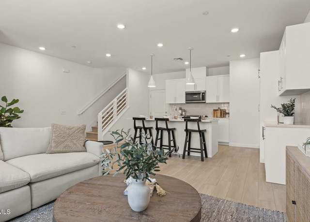Property at 2402 Channel Dr #103, Ventura, CA 93003, 3 beds, 2.5 baths