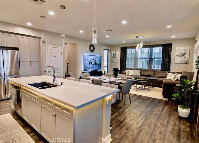 Property at 151 Gwen Ln, La Habra, CA 90631, 2 beds, 2.5 baths