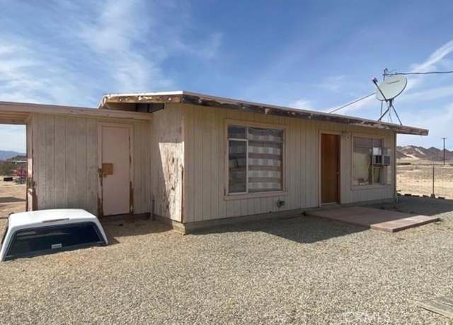Property at 80649 Brown Rd, 29 Palms, CA 92277, 1 bed, 1 bath