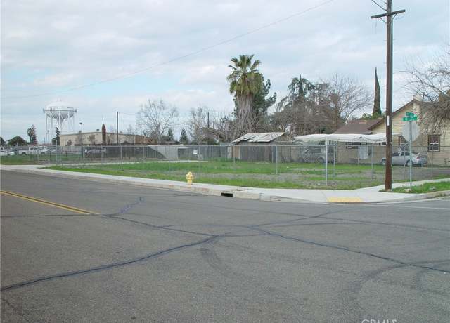 Property at 601 E St, Madera, CA 93638