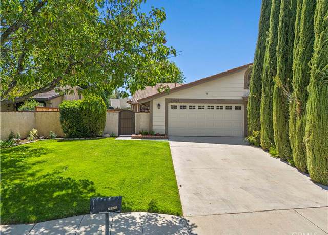 Property at 25825 El Gato Pl, Valencia, CA 91355, 3 beds, 2 baths