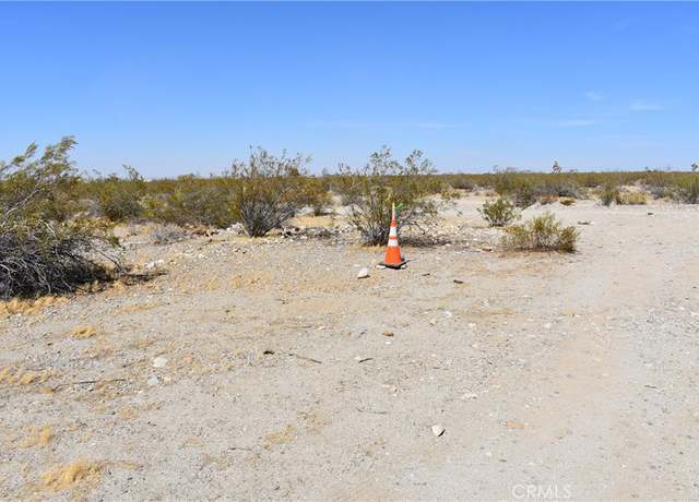 Property at 13600 E Avenue U4, Pearblossom, CA 93553