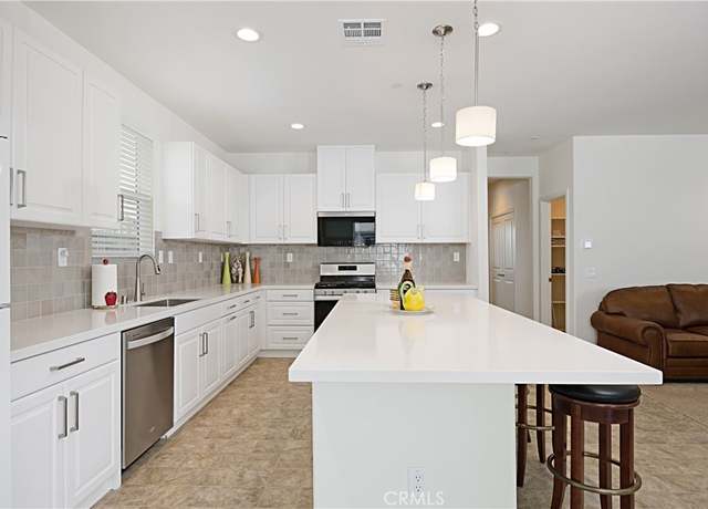 Property at 36225 Beacon Light Way, Wildomar, CA 92595, 3 beds, 2 baths
