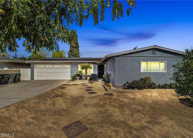 Property at 917 W Francis St, Corona, CA 92882, 5 beds, 2 baths