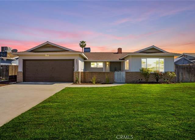 Property at 687 Tamarack Ln, Lemoore, CA 93245, 4 beds, 2 baths