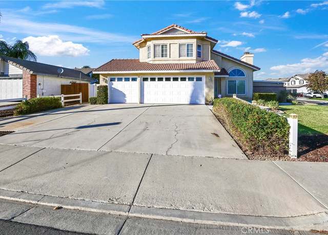 Property at 25212 Pebble Creek Way, Moreno Valley, CA 92551, 3 beds, 2.5 baths