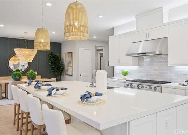 Property at 29808 Corte Trono, Valencia, CA 91354, 5 beds, 5.5 baths