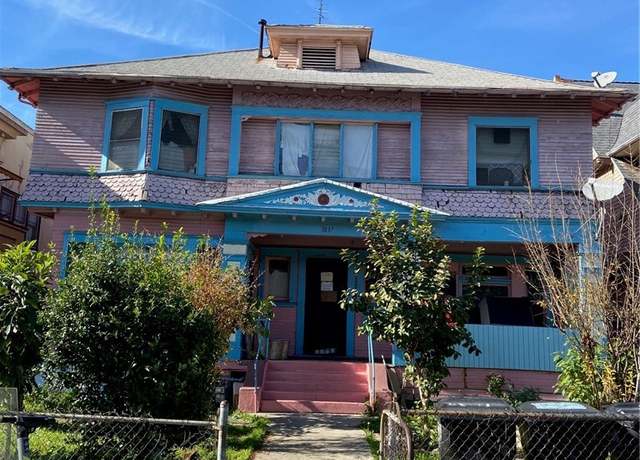 Property at 1037 S Bonnie Brae St, Los Angeles, CA 90006, 4 beds, 2 baths