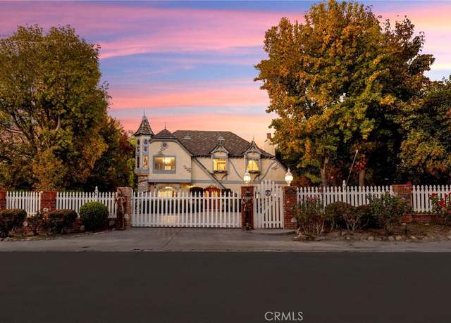 Property at 21161 Placerita Canyon Rd, Newhall, CA 91321, 6 beds, 4.5 baths