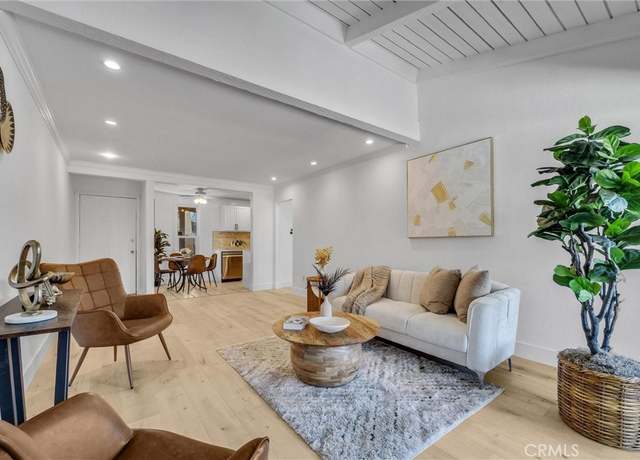 Property at 1010 W Macarthur Blvd #8, Santa Ana, CA 92707, 1 bed, 1 bath
