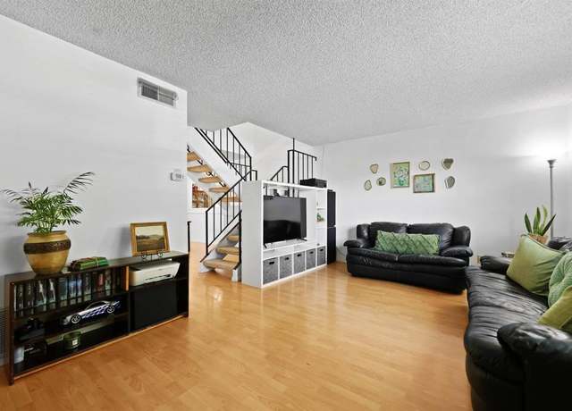Property at 11935 Royal Rd Unit E, El Cajon, CA 92021, 3 beds, 2 baths