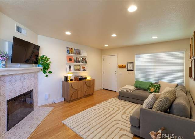 Property at 5706 Fair Ave #100, North Hollywood, CA 91601, 2 beds, 1 bath