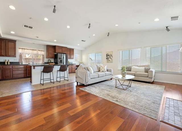 Property at 10463 Celestial Waters Dr, Spring Valley, CA 91977, 5 beds, 4 baths