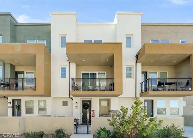 Property at 26991 Hummingbird Ln, Valencia, CA 91381, 2 beds, 3 baths