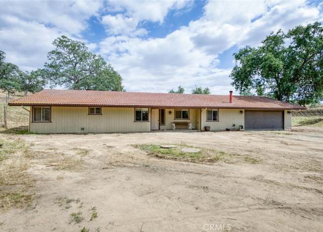 Property at 22630 Stagecoach Ln, Clovis, CA 93619, 4 beds, 2 baths