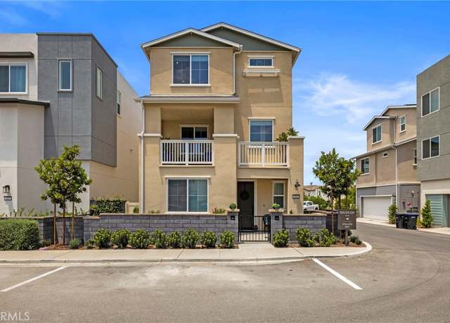 Property at 521 Stallion Way, Rancho Mission Viejo, CA 92694, 4 beds, 3.5 baths