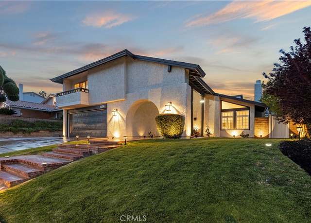 Property at 23119 Posada Dr, Valencia, CA 91354, 4 beds, 2.5 baths
