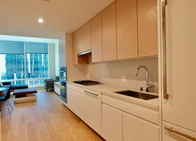Property at 877 Francisco St #1903, Los Angeles, CA 90017, 1 bed, 1 bath