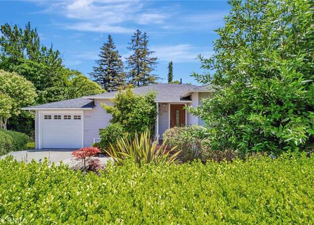 Property at 17512 Dorson Ln, Castro Valley, CA 94546, 2 beds, 1 bath