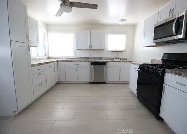 Property at 200 E St, Taft, CA 93268, 3 beds, 2 baths