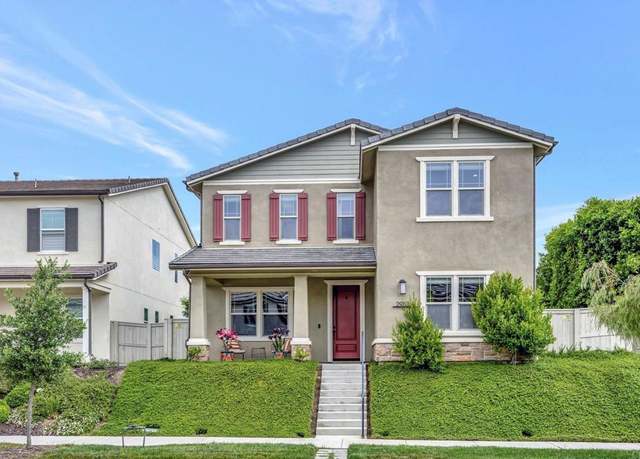 Property at 2953 Fledgling Dr, Escondido, CA 92029, 5 beds, 5 baths