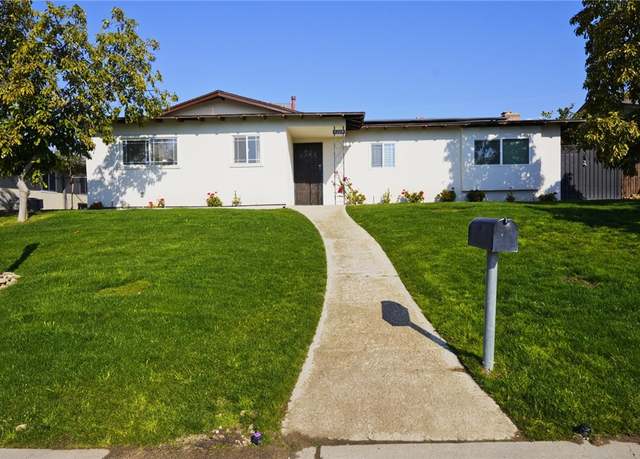Property at 3206 Candlewood Dr, Bakersfield, CA 93306, 4 beds, 3 baths