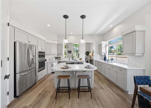 Property at 38027 Cherrywood Dr, Murrieta, CA 92562, 3 beds, 3.5 baths