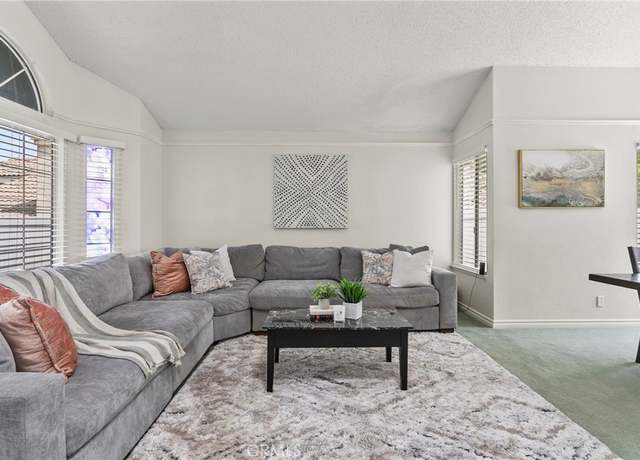 Property at 1241 Oakcrest Cir, Corona, CA 92882, 4 beds, 2.5 baths