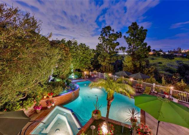 Property at 10302 Broadview Pl, North Tustin, CA 92705, 5 beds, 4.5 baths