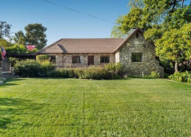 Property at 2304 Rosedale Curv, Upland, CA 91784, 4 beds, 2.5 baths