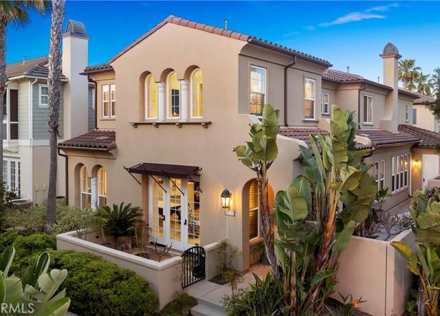 Property at 21271 Prado Cir, Huntington Beach, CA 92648, 4 beds, 3.5 baths
