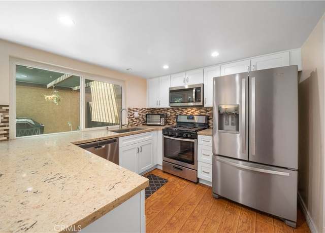 Property at 20122 Cohasset St, Winnetka, CA 91306, 2 beds, 2.5 baths
