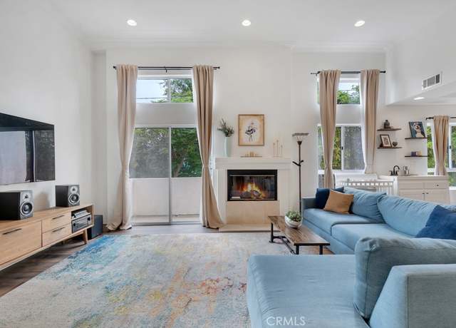 Property at 5635 Woodman Ave Unit D, Valley Glen, CA 91401, 3 beds, 2.5 baths