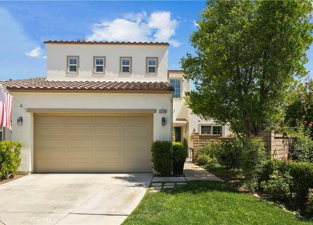 Property at 23715 Western Cedar Ct, Valencia, CA 91354, 2 beds, 3 baths
