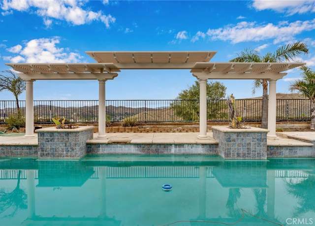 Property at 29353 Sequoia Rd, Canyon Country, CA 91387, 5 beds, 4 baths