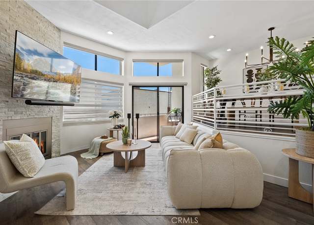 Property at 1114 Melrose Ave #3, Glendale, CA 91202, 3 beds, 3 baths
