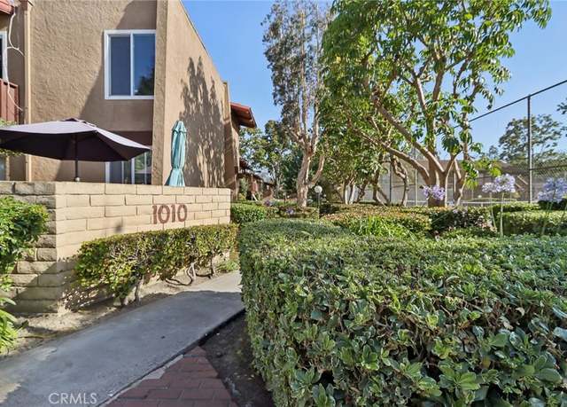 Property at 1010 W Macarthur Blvd #24, Santa Ana, CA 92707, 1 bed, 1 bath