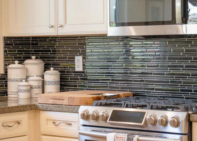 Property at 255 Daisy, Imperial Beach, CA 91932, 2 beds, 2.5 baths