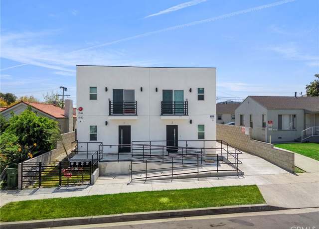 Property at 1542 W 84th St, Los Angeles, CA 90047, 12 beds, 9.5 baths