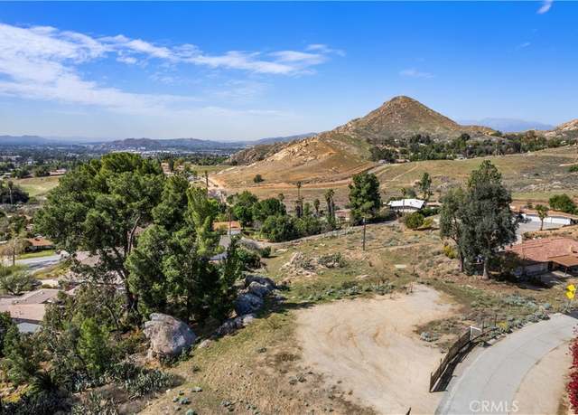 Property at 2935 Galaxie Heights Rd, Riverside, CA 92507