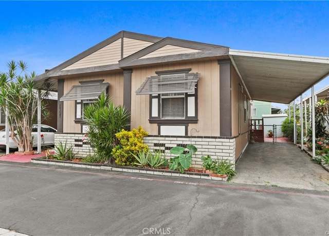 Property at 16707 Garfield Ave #1707, Paramount, CA 90723, 3 beds, 2 baths