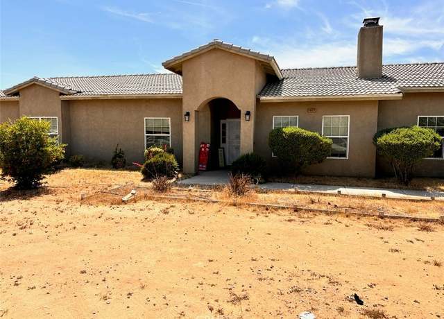 Property at 14470 Navajo Rd, Apple Valley, CA 92307, 4 beds, 3 baths