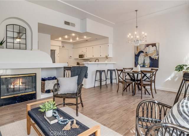 Property at 81 Anacapa Ct, Lake Forest, CA 92610, 2 beds, 2.5 baths